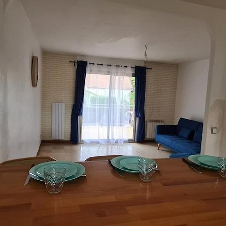 Le Nonneville Aulnay-sous-Bois Esterno foto